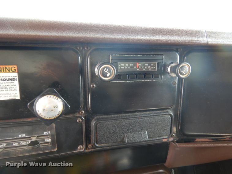 image for item IT9440 1987 International 1954  dump truck