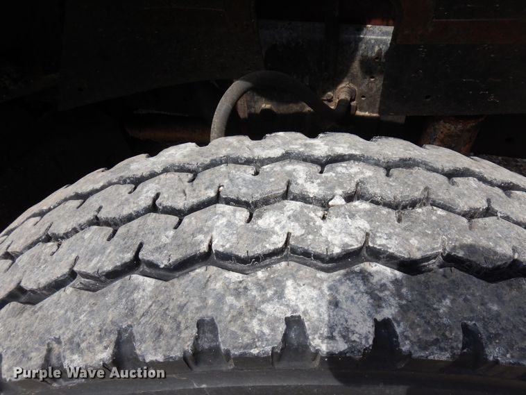 image for item IT9440 1987 International 1954  dump truck