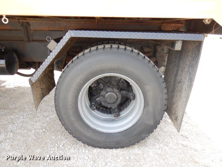 image for item IT9440 1987 International 1954  dump truck