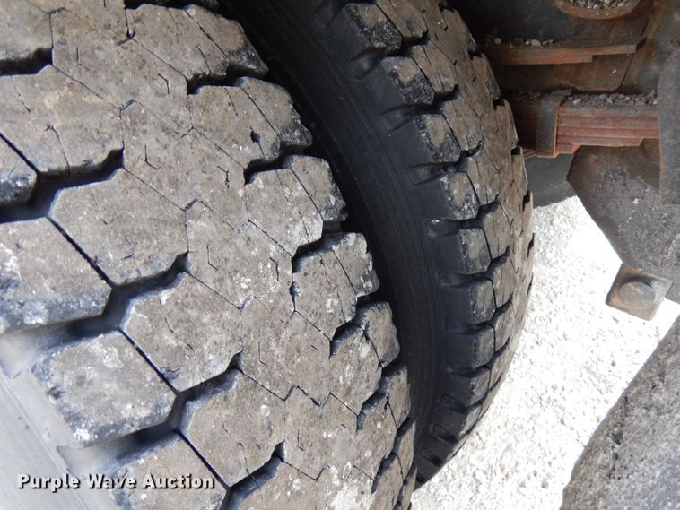 image for item IT9440 1987 International 1954  dump truck