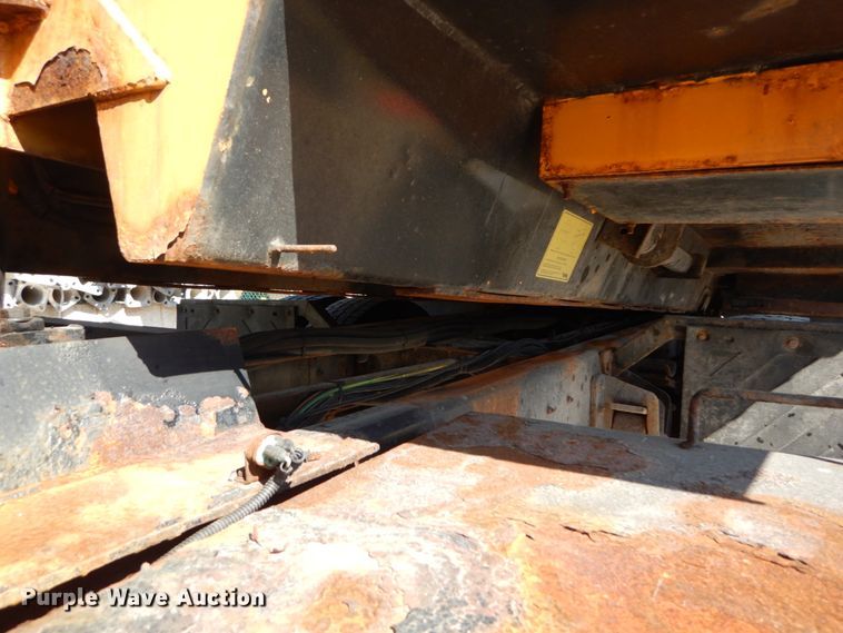 image for item IY9670 2000 International 4900  dump truck