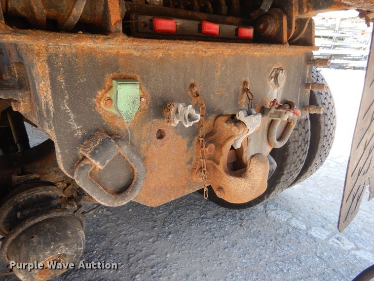 image for item IY9675 2002 International 2554  dump truck