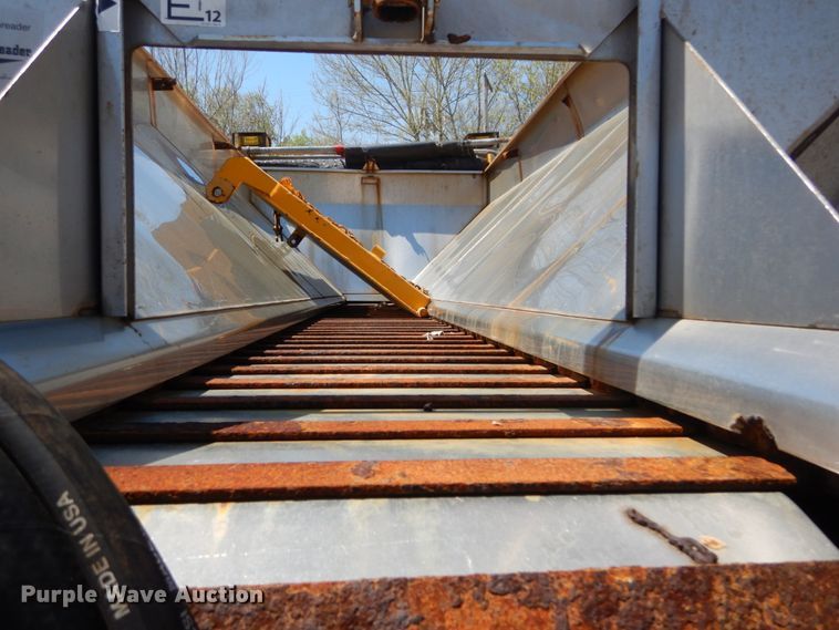 image for item IY9675 2002 International 2554  dump truck