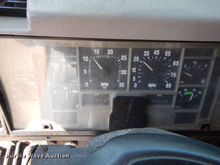 image for item IY9675 2002 International 2554  dump truck