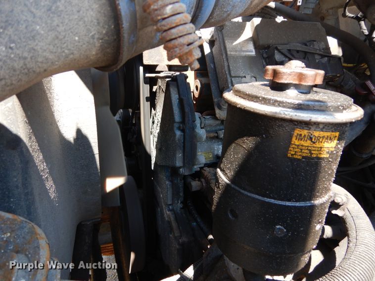 image for item IY9675 2002 International 2554  dump truck