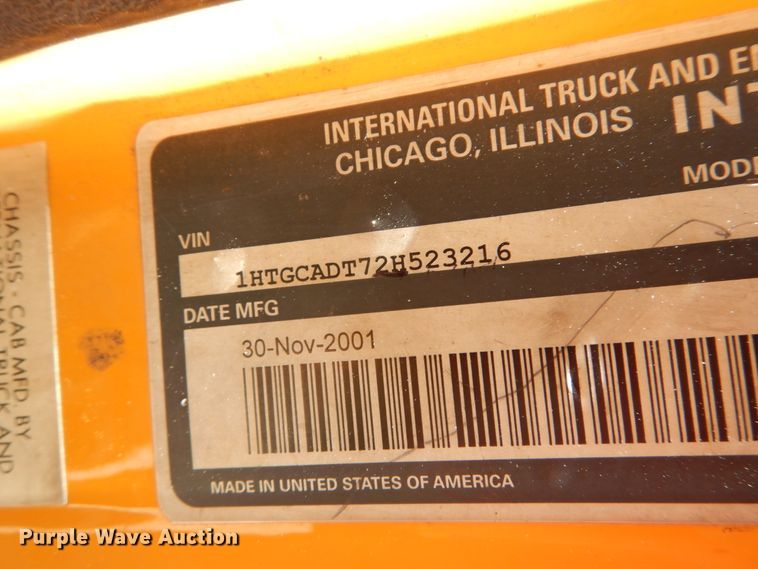 image for item IY9675 2002 International 2554  dump truck