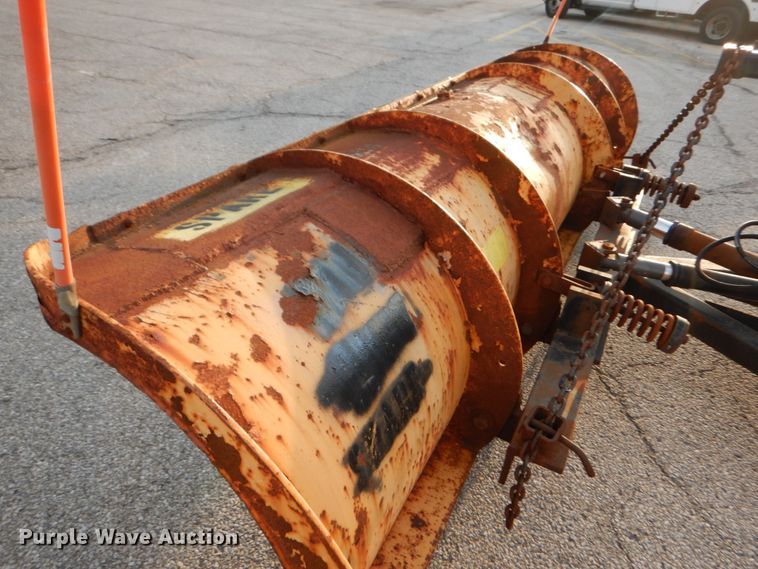 image for item IY9683 2002 International 4900  dump truck