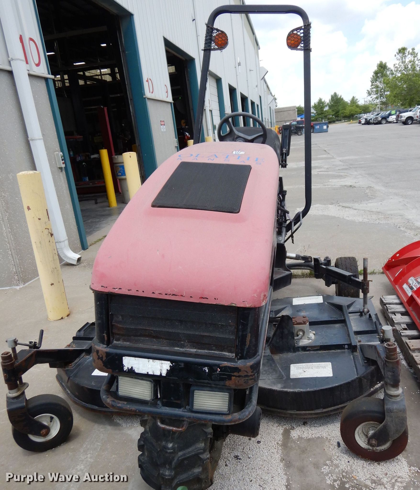Harper ATM 72LC slope mower in Olathe, KS Item IS9188 sold Purple Wave
