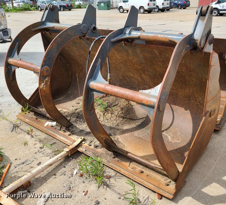 image for item DC6247 JRB 100"W grapple bucket