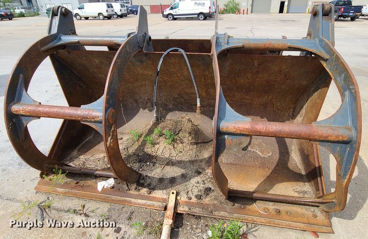 image for item DC6247 JRB 100"W grapple bucket