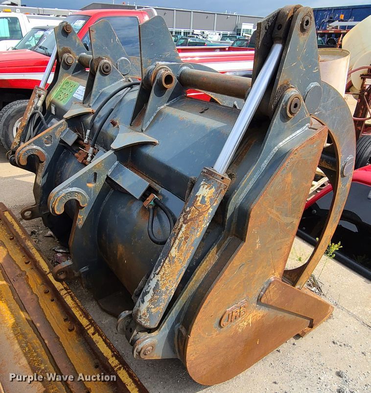 image for item DC6247 JRB 100"W grapple bucket