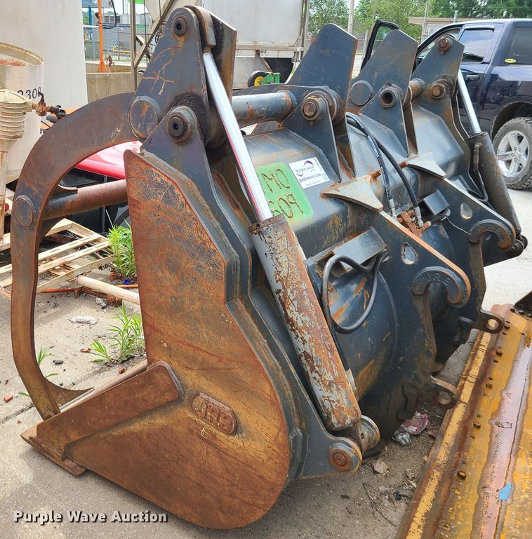 image for item DC6247 JRB 100"W grapple bucket