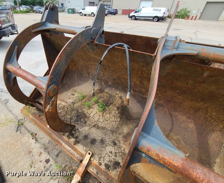 image for item DC6247 JRB 100"W grapple bucket