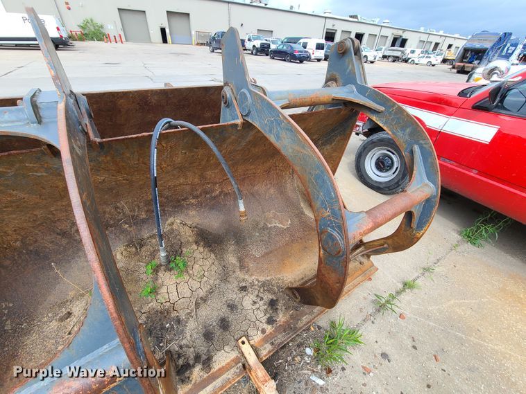 image for item DC6247 JRB 100"W grapple bucket