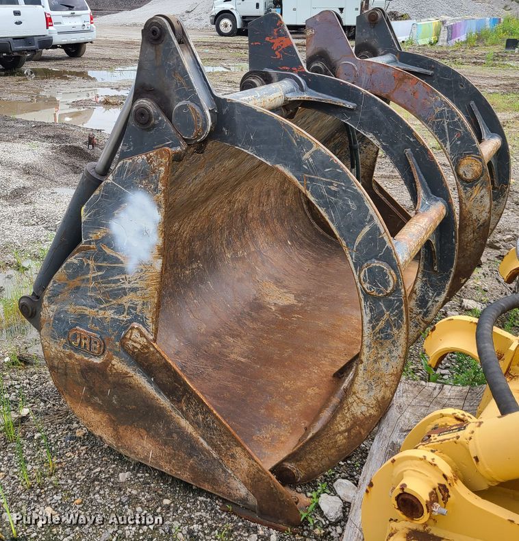 image for item DC6248 JRB QC416 100"W grapple bucket