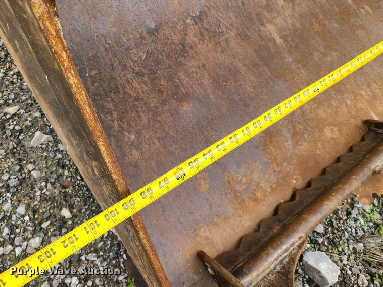 image for item DC6248 JRB QC416 100"W grapple bucket