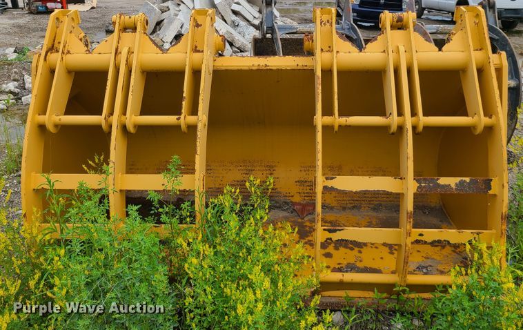 image for item DC6249 Dimas 106"W grapple bucket