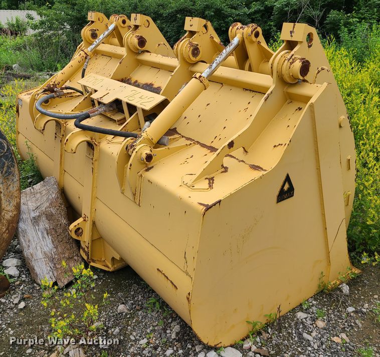 image for item DC6249 Dimas 106"W grapple bucket