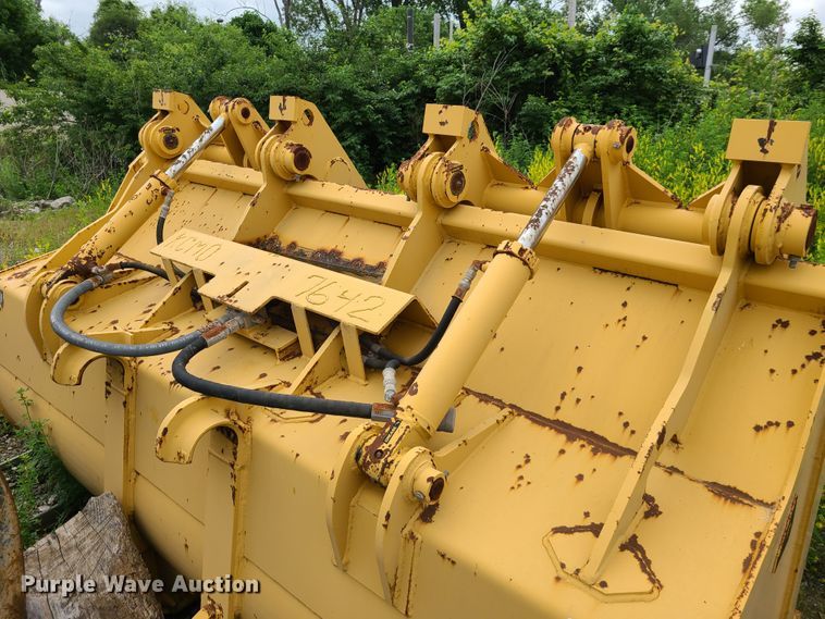 image for item DC6249 Dimas 106"W grapple bucket