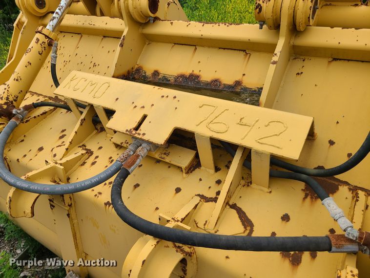 image for item DC6249 Dimas 106"W grapple bucket