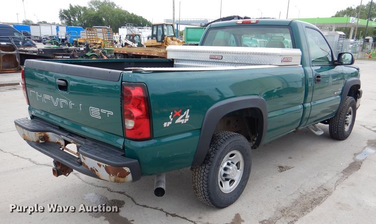 image for item DL8762 2006 Chevrolet Silverado 2500HD  pickup truck