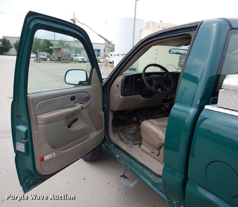 image for item DL8762 2006 Chevrolet Silverado 2500HD  pickup truck