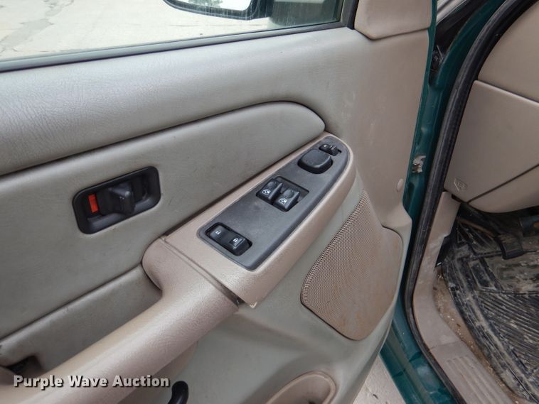 image for item DL8762 2006 Chevrolet Silverado 2500HD  pickup truck