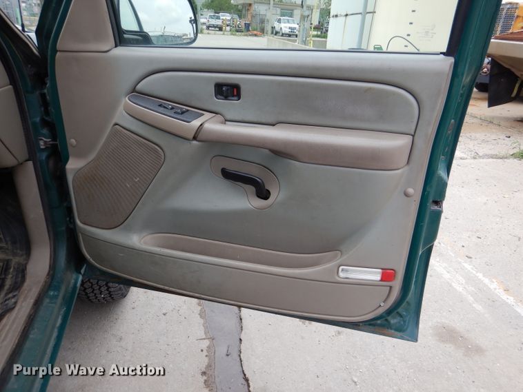 image for item DL8762 2006 Chevrolet Silverado 2500HD  pickup truck