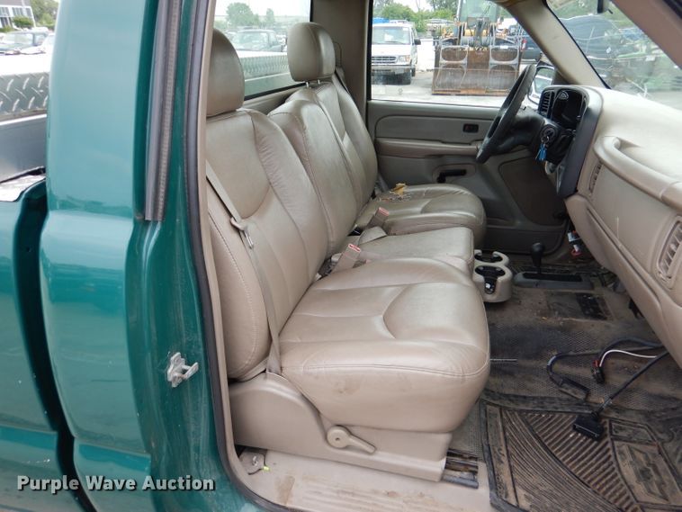 image for item DL8762 2006 Chevrolet Silverado 2500HD  pickup truck