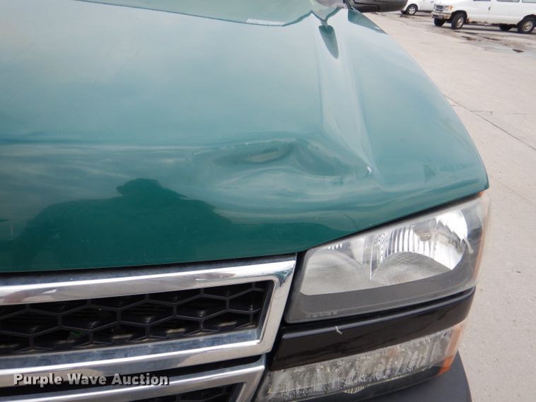 image for item DL8762 2006 Chevrolet Silverado 2500HD  pickup truck