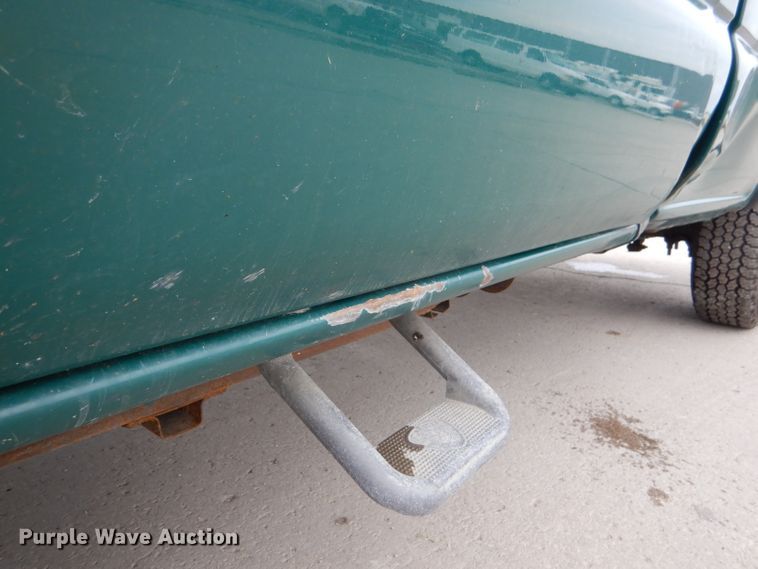 image for item DL8762 2006 Chevrolet Silverado 2500HD  pickup truck