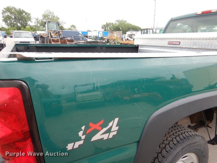image for item DL8762 2006 Chevrolet Silverado 2500HD  pickup truck