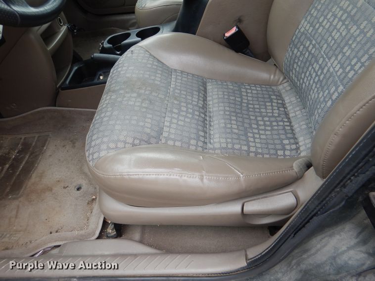 image for item DL8763 2002 Ford Escape  SUV