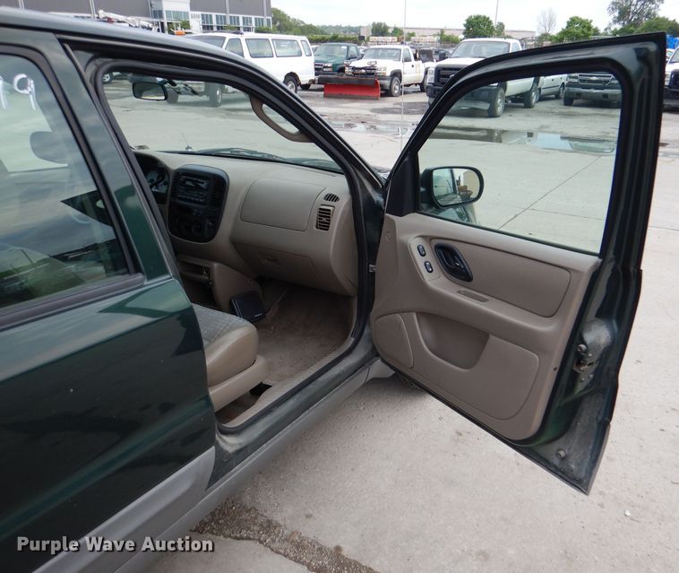 image for item DL8763 2002 Ford Escape  SUV