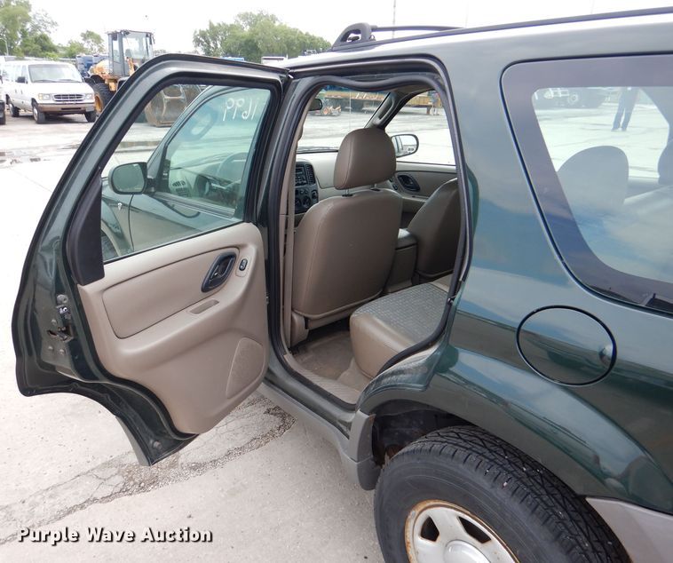 image for item DL8763 2002 Ford Escape  SUV