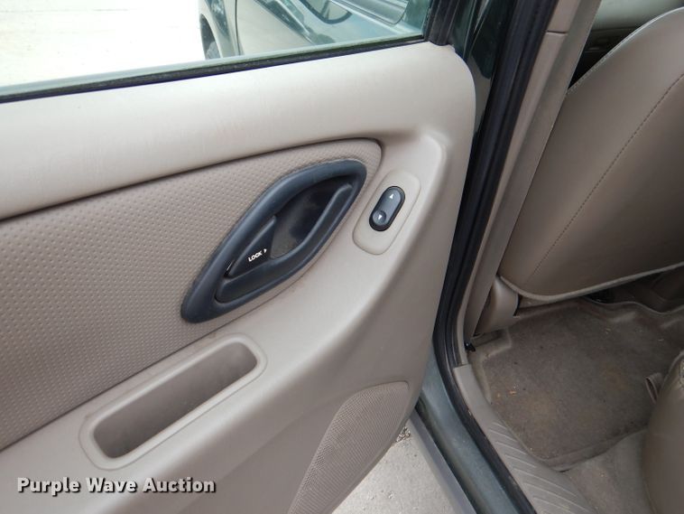 image for item DL8763 2002 Ford Escape  SUV