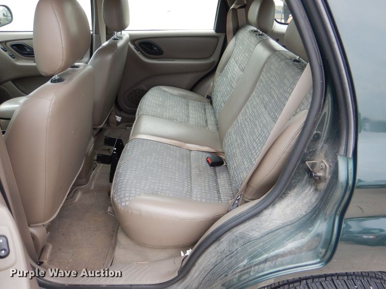 image for item DL8763 2002 Ford Escape  SUV