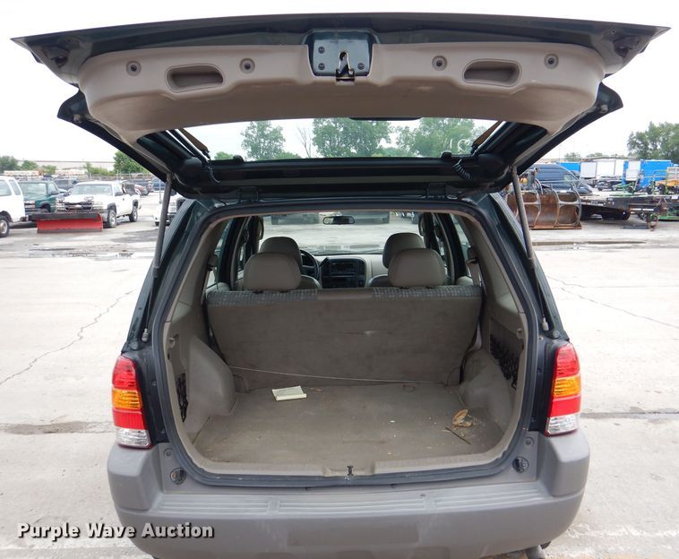 image for item DL8763 2002 Ford Escape  SUV