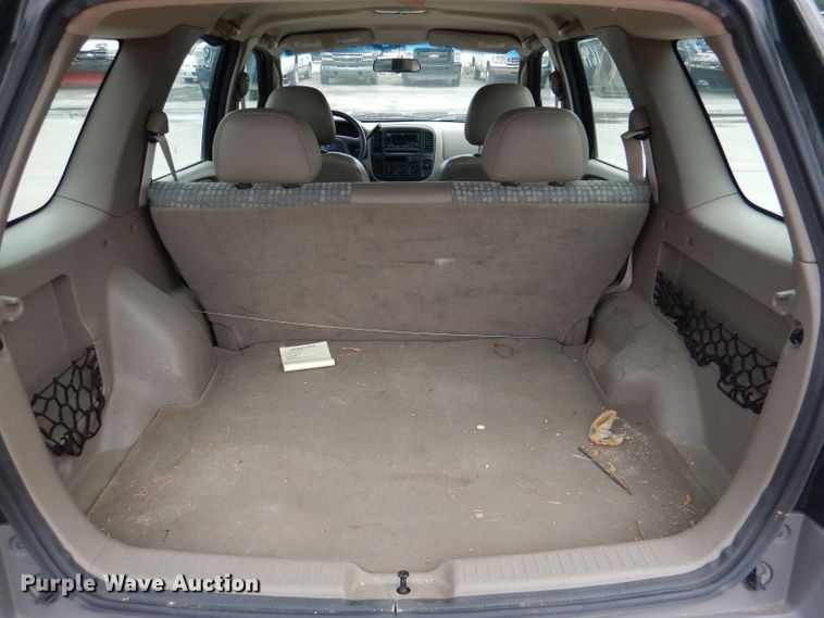 image for item DL8763 2002 Ford Escape  SUV