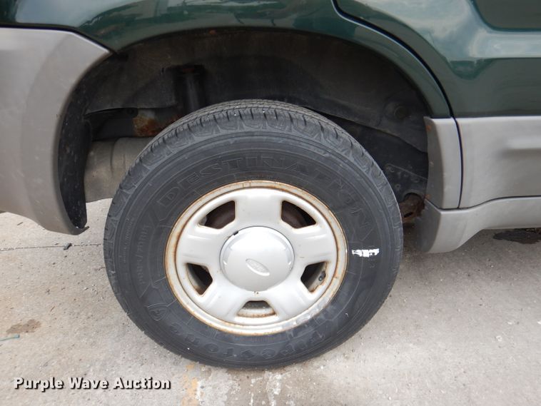 image for item DL8763 2002 Ford Escape  SUV