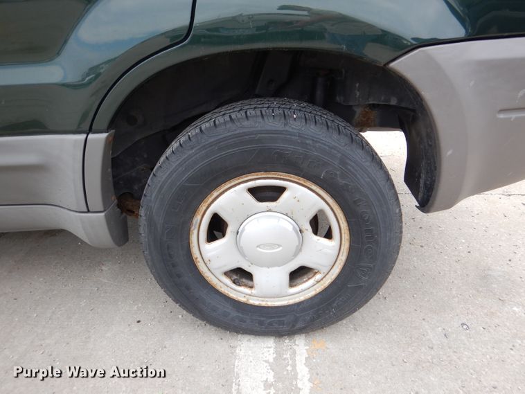 image for item DL8763 2002 Ford Escape  SUV