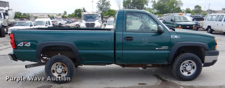image for item DL8765 2006 Chevrolet Silverado 2500HD  pickup truck