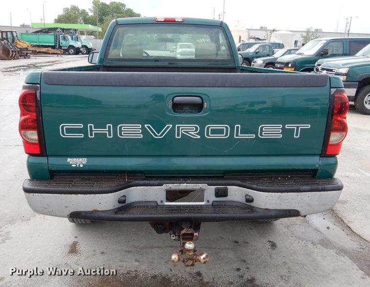 image for item DL8765 2006 Chevrolet Silverado 2500HD  pickup truck