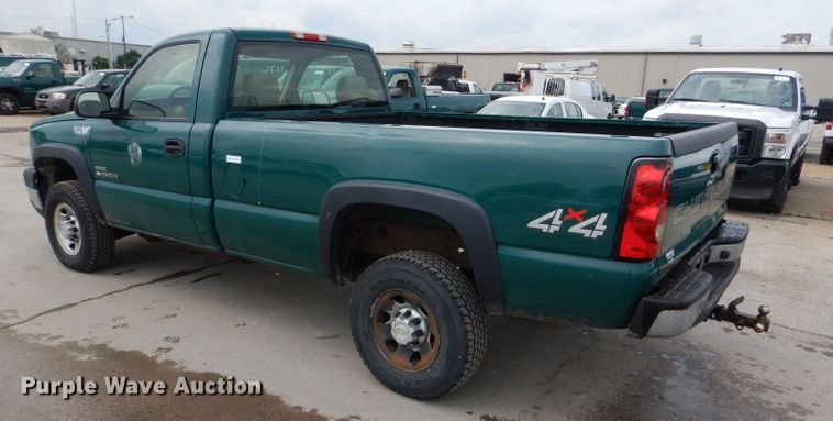 image for item DL8765 2006 Chevrolet Silverado 2500HD  pickup truck