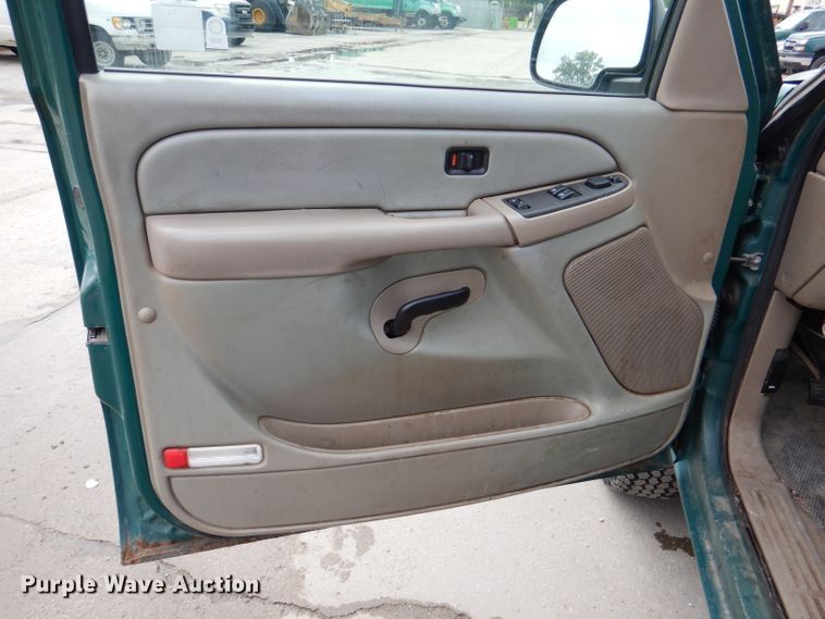 image for item DL8765 2006 Chevrolet Silverado 2500HD  pickup truck