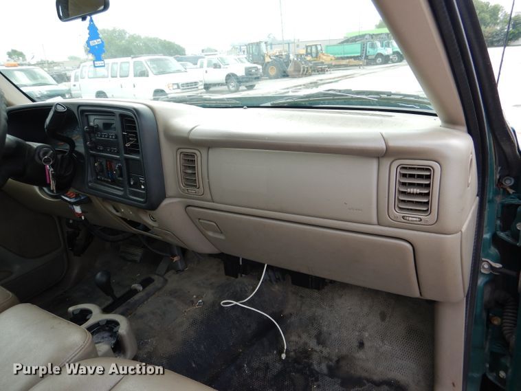 image for item DL8765 2006 Chevrolet Silverado 2500HD  pickup truck