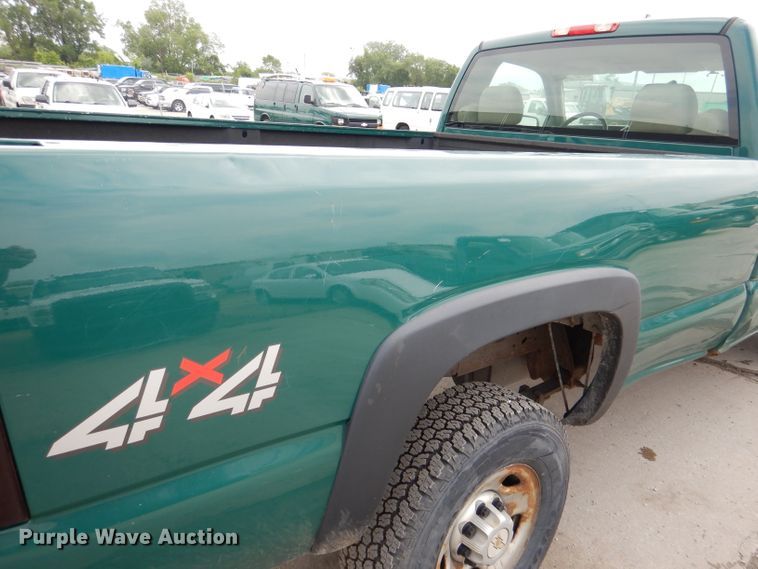 image for item DL8765 2006 Chevrolet Silverado 2500HD  pickup truck