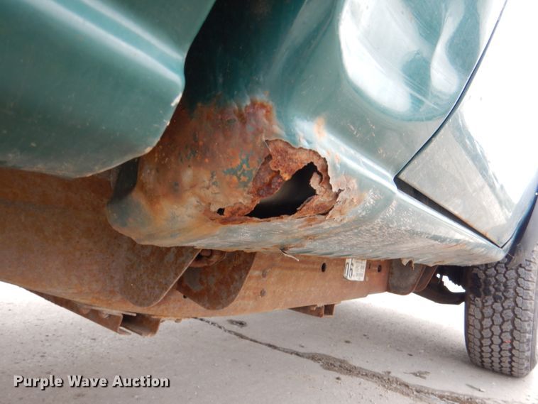 image for item DL8765 2006 Chevrolet Silverado 2500HD  pickup truck