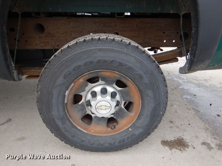 image for item DL8765 2006 Chevrolet Silverado 2500HD  pickup truck