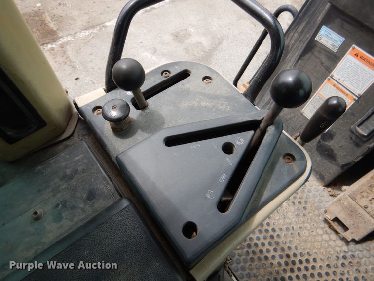 image for item DL8767 Caterpillar 953C  track loader